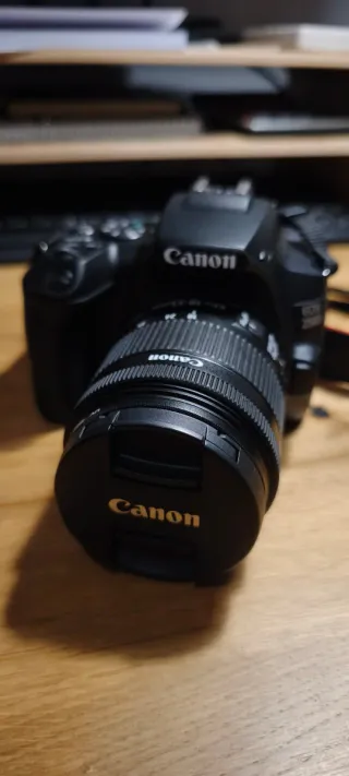 Cámara Canon EOS 250D Negra