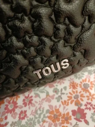 Bolso Tous negro acolchado
