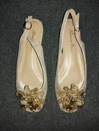 Bailarinas destalonadas beige T38 sin estrenar