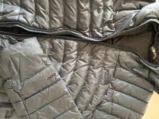 Abrigo The North Face Gris