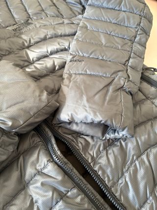 Abrigo The North Face Gris