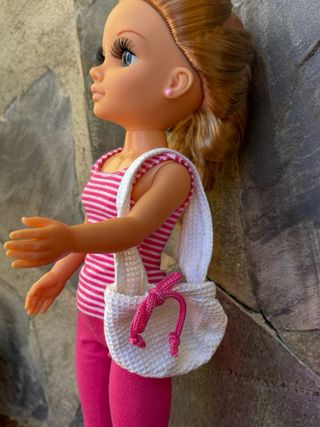 Nancy Niñera con Cochecito y Bebé