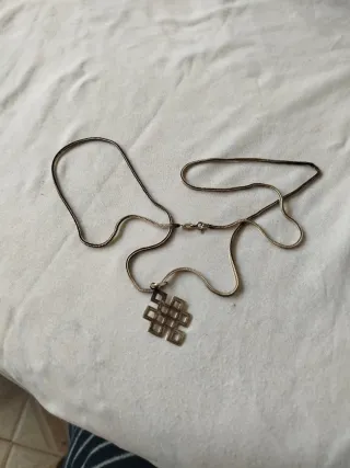 Colgante Nudo Infinito Plata de Ley