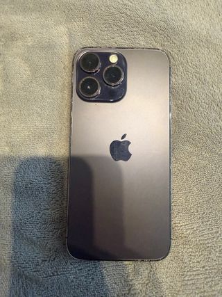 iPhone 14 Pro Max viola