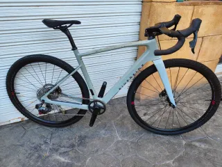 Bicicleta Gravel Riverside GCR