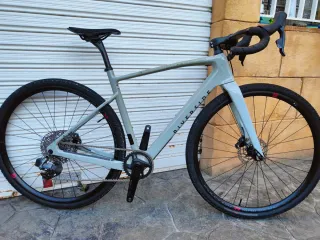 Bicicleta Gravel Riverside GCR