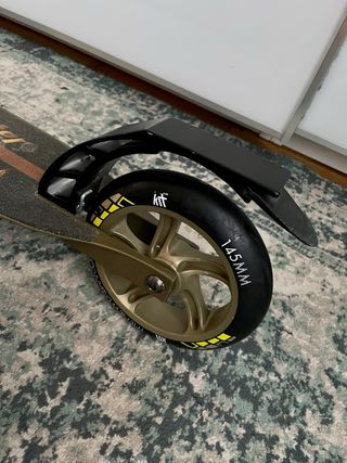 Urban Scooter Negro y Dorado