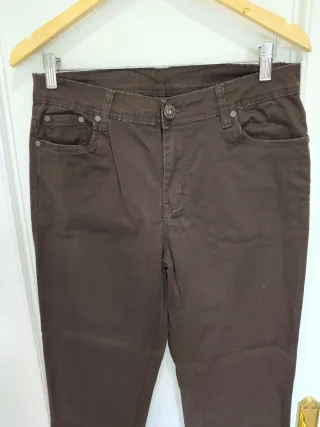 Pantalón mujer marrón