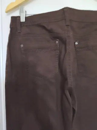 Pantalón mujer marrón