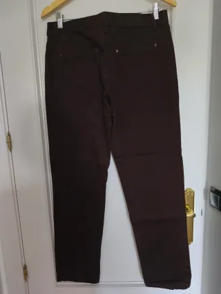 Pantalón mujer marrón