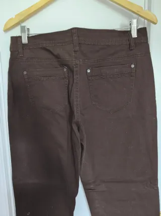 Pantalón mujer marrón