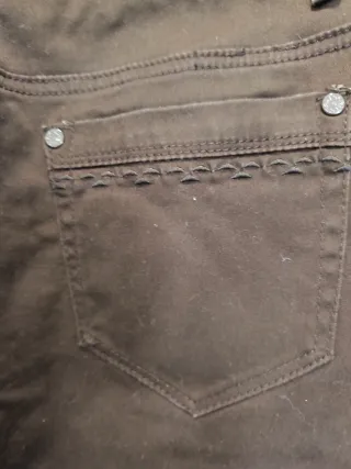 Pantalón mujer marrón