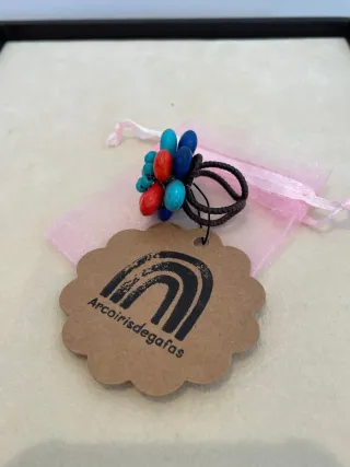 Anillo ajustable flor piedras preciosas