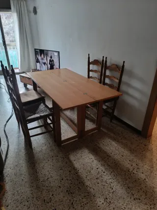Mesa de comedor plegable de madera