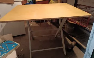 Tavolino pieghevole in legno