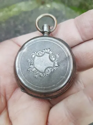 Reloj da tasca manuale da riparare silver