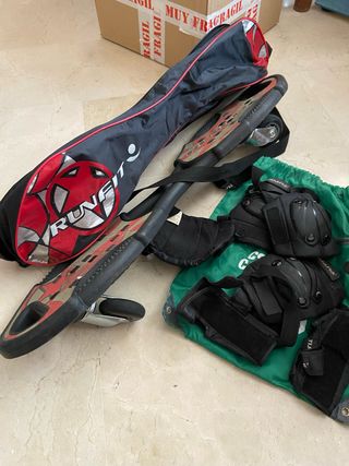 Monopatín Runfit con funda y protecciones