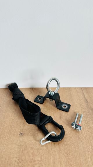 Gancho para saco de boxeo con tornillos