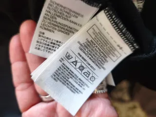 Chaqueta Adidas Negra y Dorada