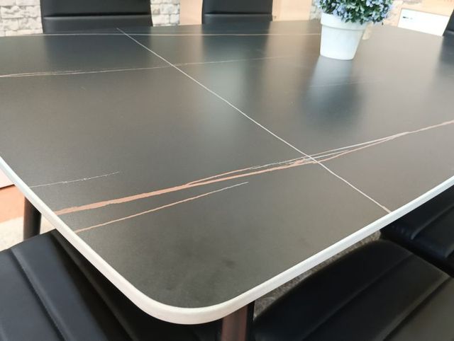 Mesa comedor estilo mármol con 4 sillas Oferta!!