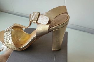 Sandalias Fiesta Tacón Doradas