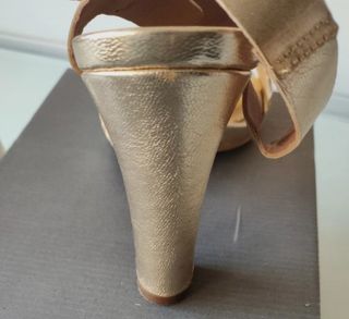 Sandalias Fiesta Tacón Doradas