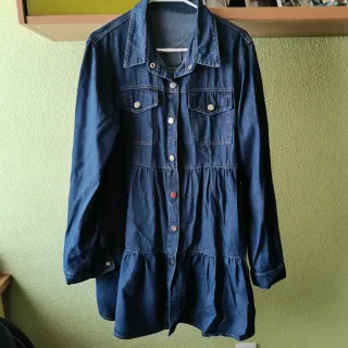 Vestido vaquero con volantes