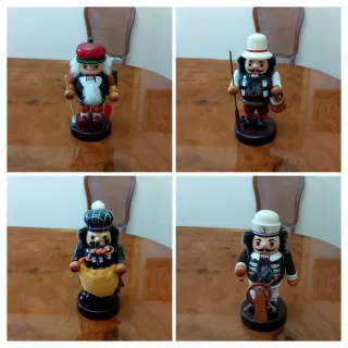 Lote 8 Figuras El Cascanueces de Madera