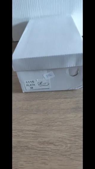 Alpargatas cuña beige y plata