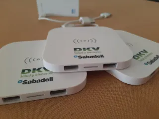 Lote de 3 cargadores inalámbricos y tplink