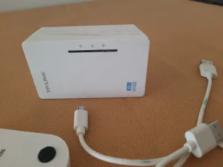 Lote de 3 cargadores inalámbricos y tplink