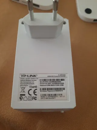 Lote de 3 cargadores inalámbricos y tplink