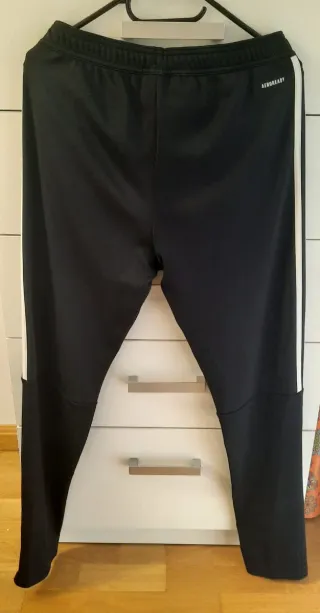Pantalón Adidas Negro con Rayas Blancas