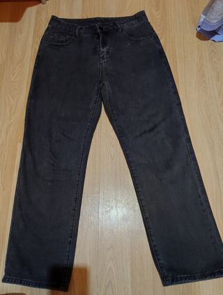 Pantalón vaquero negro