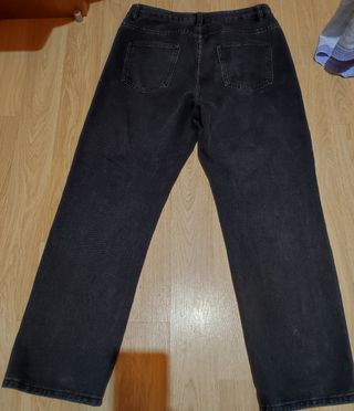 Pantalón vaquero negro