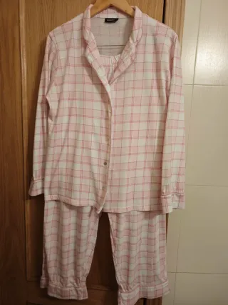 Pijama cuadros rosa y blanco