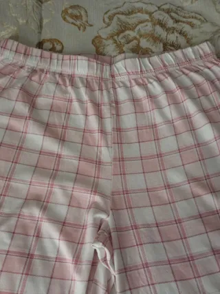 Pijama cuadros rosa y blanco