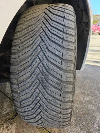 Neumáticos Michelin CrossClimate 2 225/45 R17