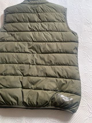 Chaleco acolchado Valecuatro verde oliva