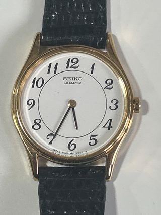 Reloj Seiko Mujer Negro/Dorado