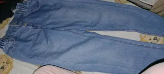 Pantalones vaqueros adolescentes