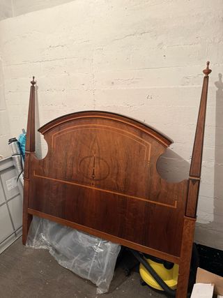 Cabecero de madera tallada 135