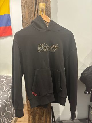 Sudadera Negra con Logo Ashes