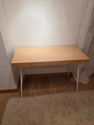 Escritorio Ikea Bambú y Metal