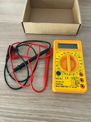 Multímetro Digital DH-60.101 con Caja
