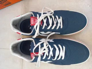 Zapatillas Munich azules y blancas