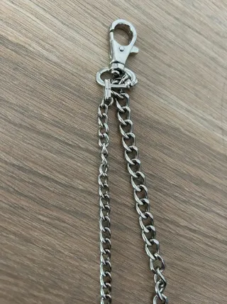 Cadena doble plateada estilo punk