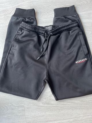 Conjunto McKenzie Negro