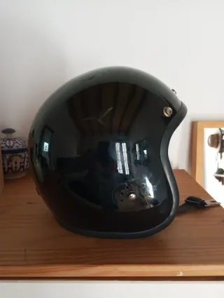 Casco de moto negro