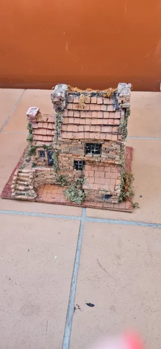 Casita de ladrillos decorativa